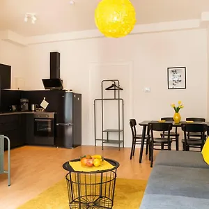 https://luxury-bathroom-1br-for-5-mauerpark-prenzl-berg.find-berlin-hotels.com